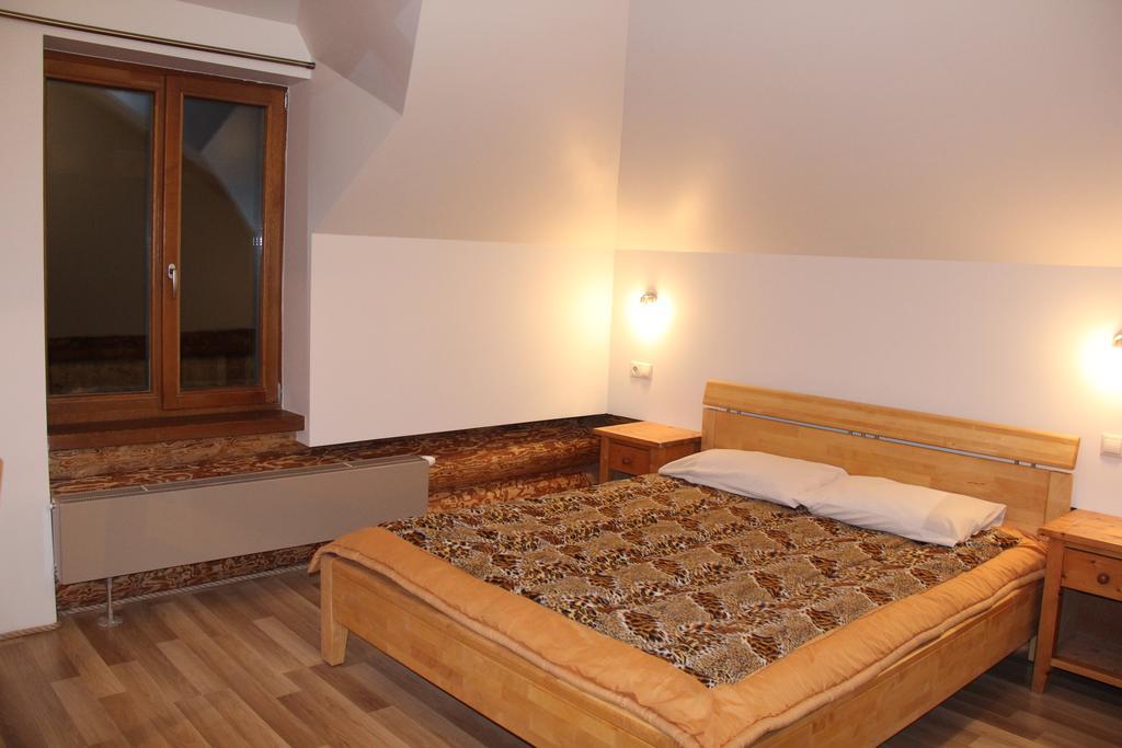 Agave Hotel Augsligatne Buitenkant foto