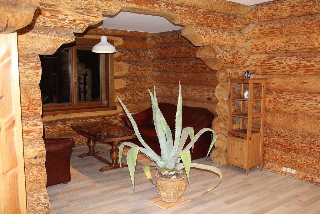 Agave Hotel Augsligatne Buitenkant foto